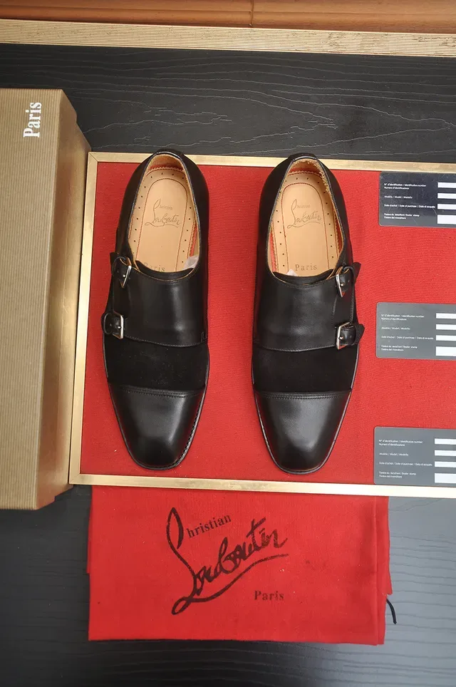 Christian Louboutin काली लाल दो पट्टियों कैप टू मॉन्क जूते 5
