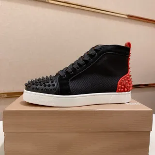 Christian Louboutin Sneakers lifestyle noir rouge montante à bout clouté