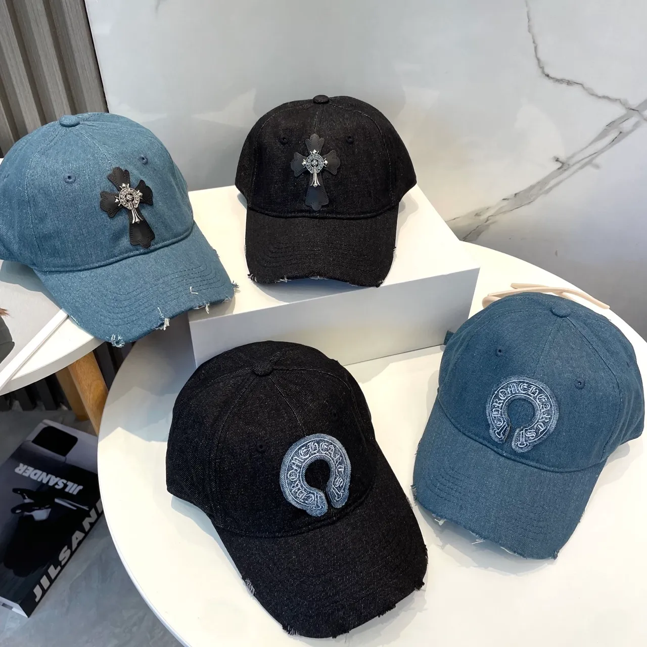 Chrome Hearts 十字交叉贴花破损牛仔棒球帽 2