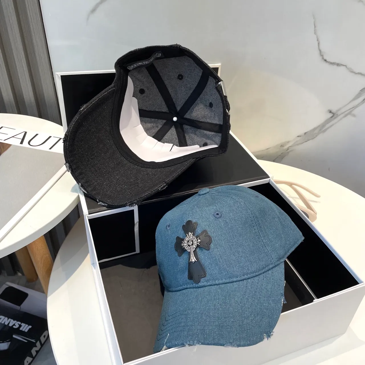 Chrome Hearts 十字交叉贴花破损牛仔棒球帽 8