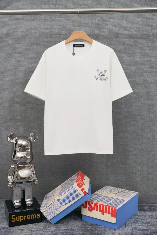 Chrome Hearts ক্রস ফ্লাওয়ার এমব্রয়ডারি করা কালো টি-শার্ট 3