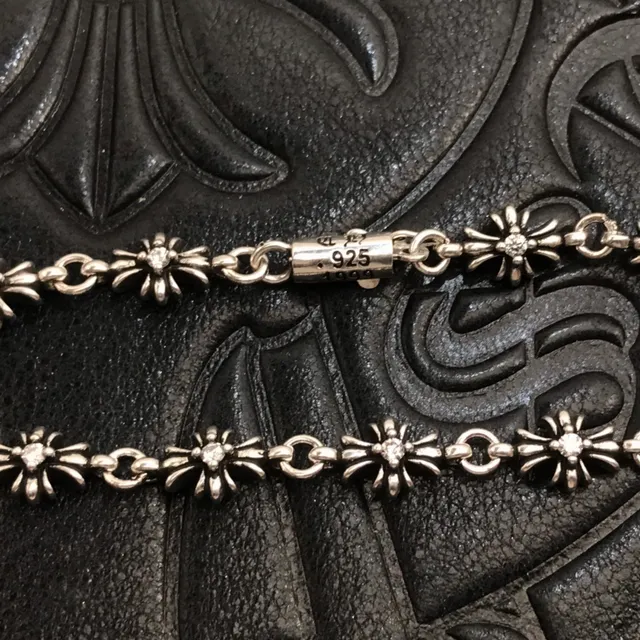 Chrome Hearts डेजी फ्लोरल लिंक सिल्वर-टोन स्टोन कंगन 9