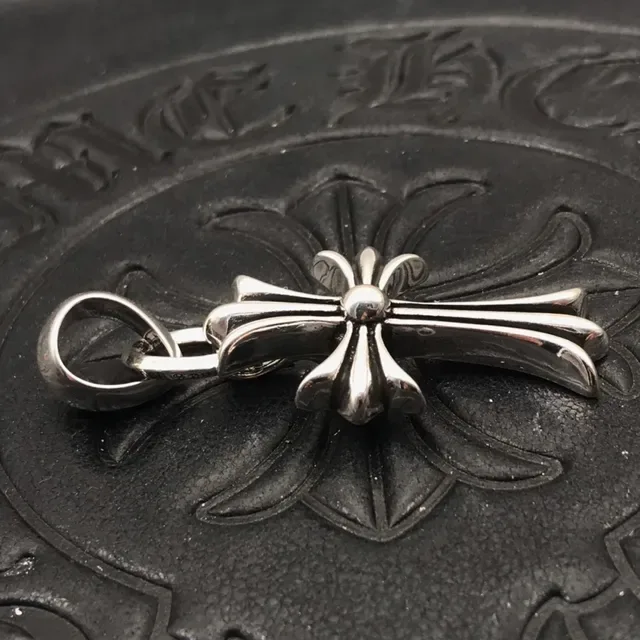Chrome Hearts Fleur de Lis Cross Polished Silver-Tone Necklace 6
