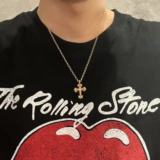 Collier Chrome Hearts Croix Gothique Ornée Cristaux Pavé Or 2