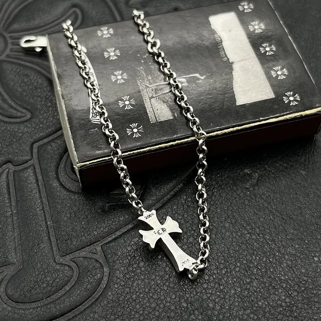 Chrome Hearts Chaîne oval-link argent et noir avec croix gothique pendentif bracelet 4