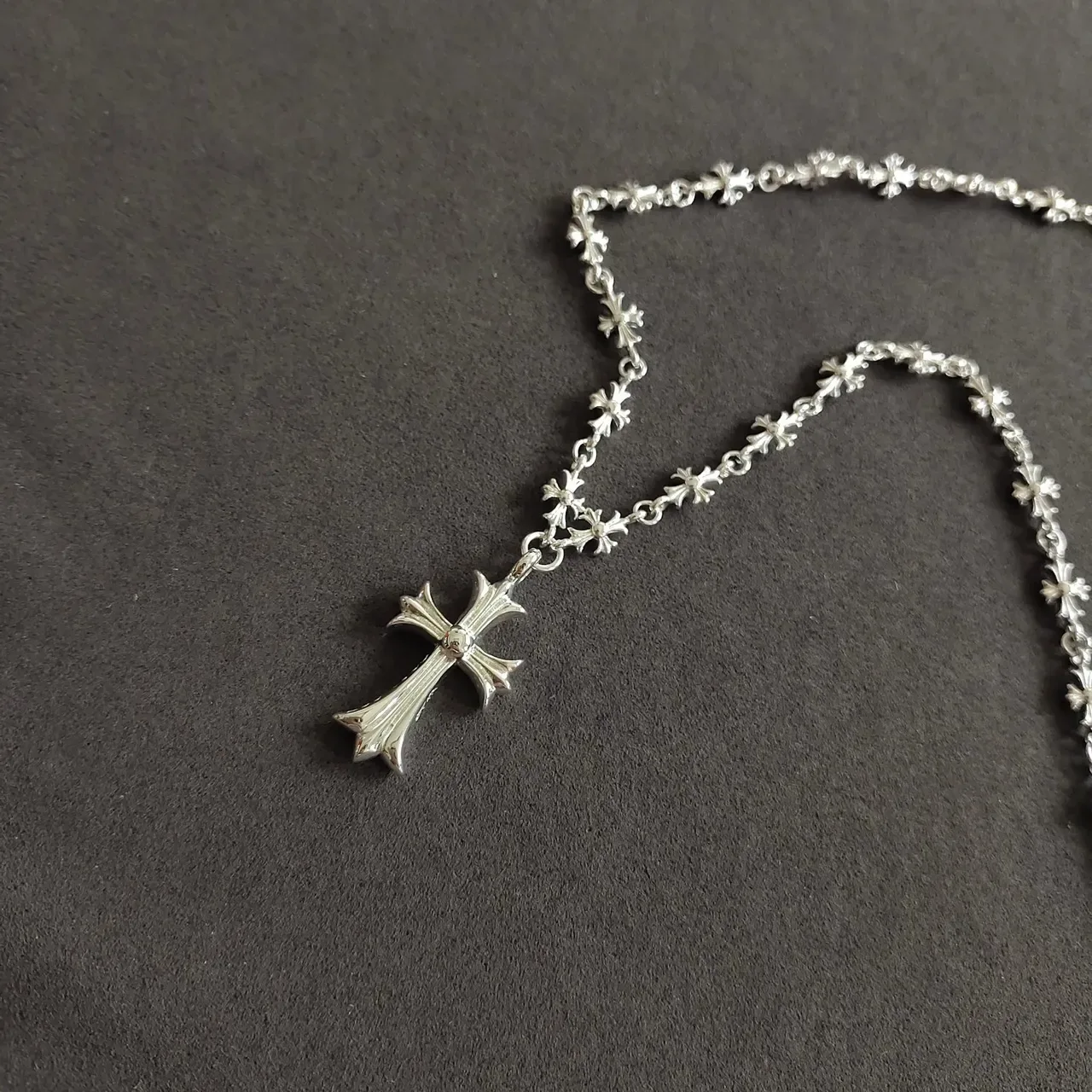 Chrome Hearts Silver Cross-Link Chain Pavé-Set Pendant Necklace 5