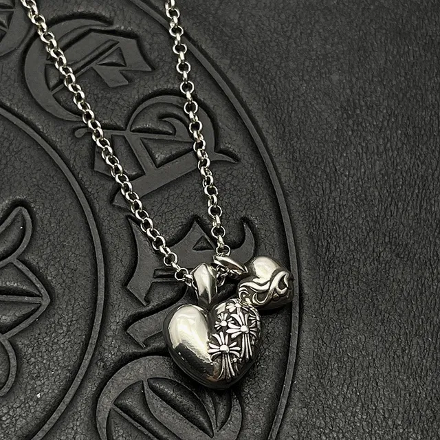 Chrome Hearts Triple Coração Collar Cadena Plata Negra con Dije 5