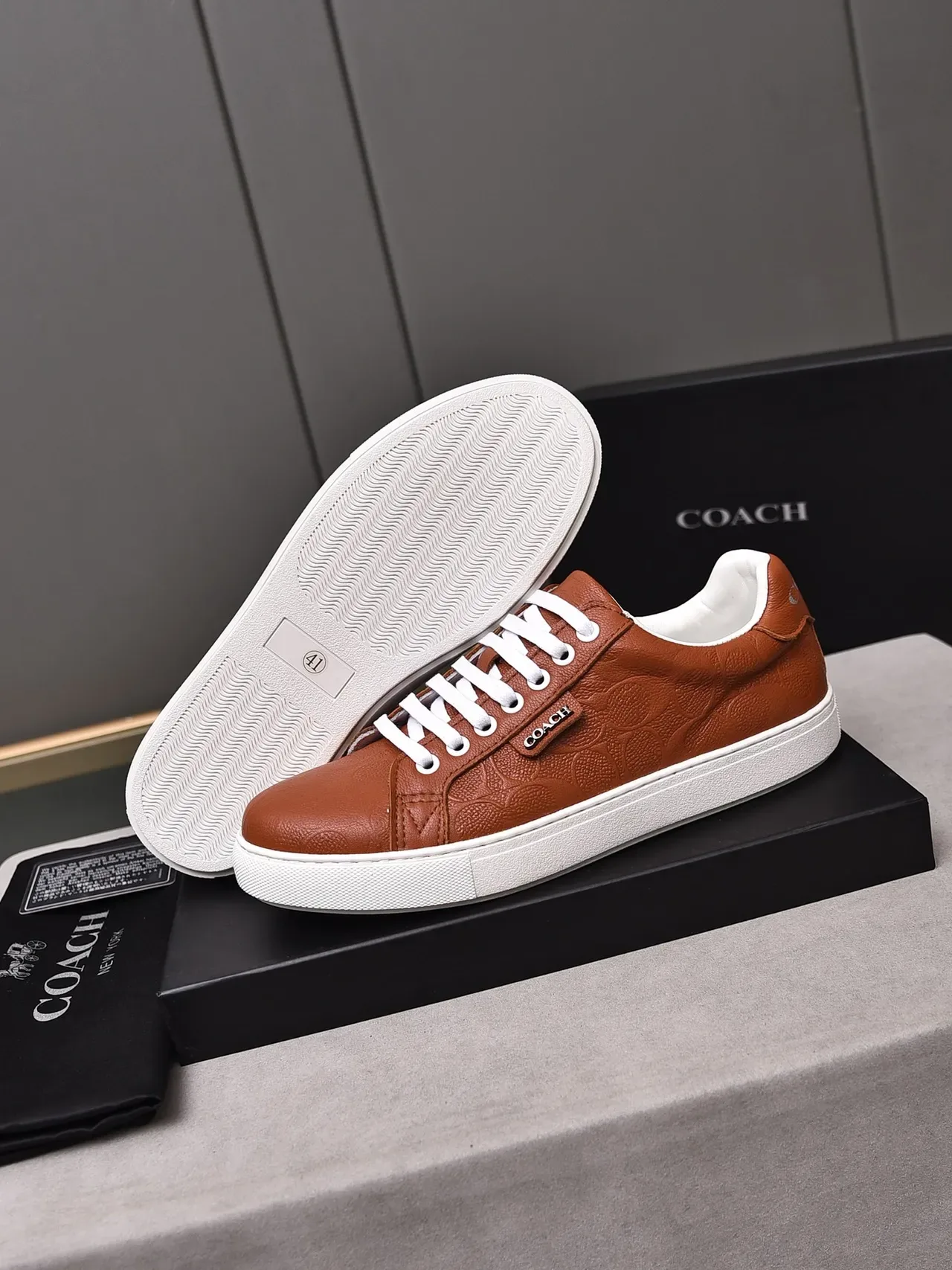 Coach Sneakers Lifestyle Marron et Blanc Embossed C-Circle Cuir 4