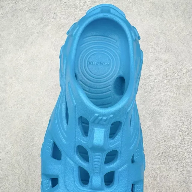 Crocs Classic Clog Zueco Azul de Espuma Moldeada 6