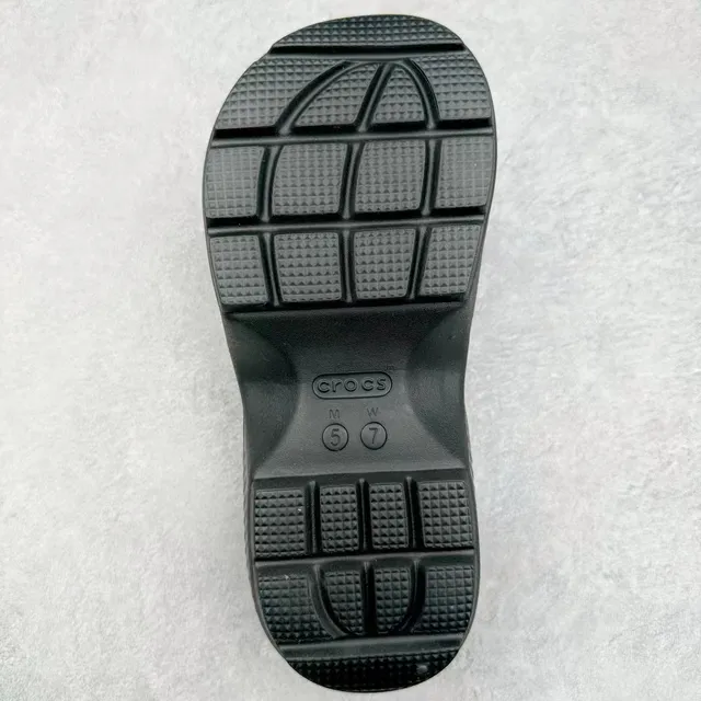 Crocs Echo Clog Mula plataforma preta 2