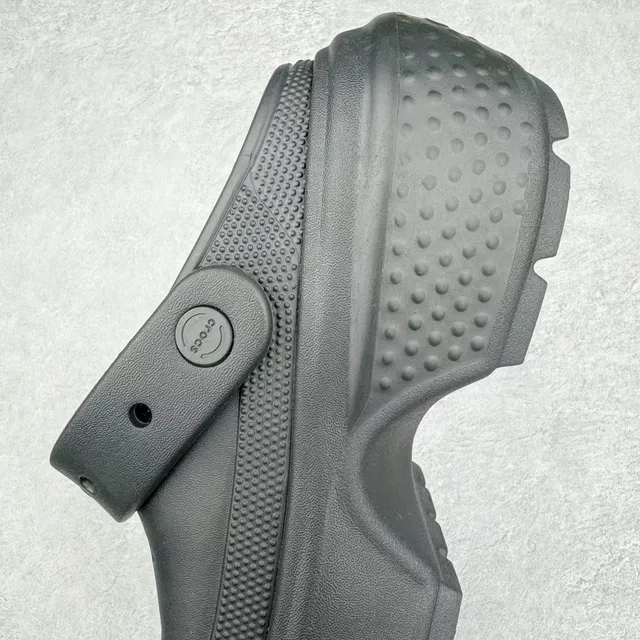 Crocs Echo Clog Mula plataforma preta 4