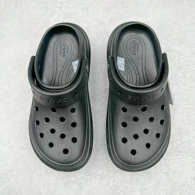 Crocs Echo Clog Mula plataforma preta 9