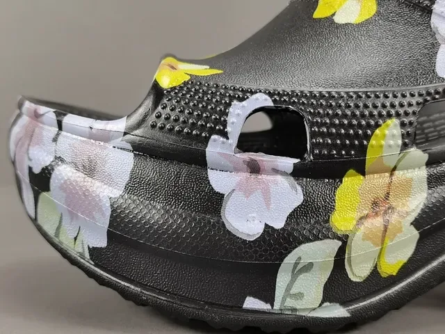 Crocs Echo Clog 花卉印花 黑色 平台凉鞋 7
