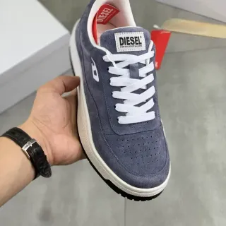 Diesel Lifestyle Sneaker Gray Suede White Lace Low-Top Sneakers
