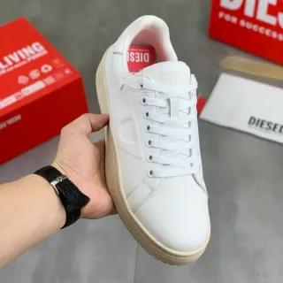 Diesel White Low-Top Lifestyle Sneaker