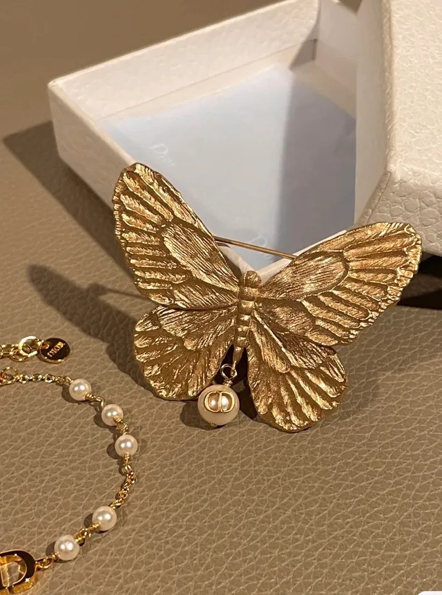 Dior Addict Gold White Textured Butterfly Pearl-Dangled Brooch 2
