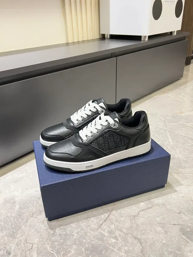 Dior B-Series কালো ও সাদা লাইফস্টাইল স্নিকার্স 4