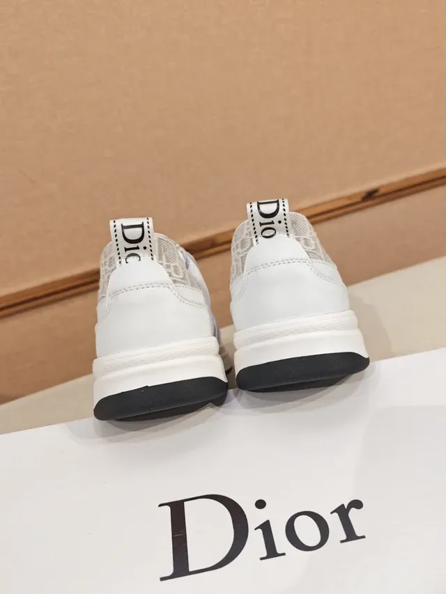 Dior B23 White and Gray Monogram Jacquard Lifestyle Sneakers 3