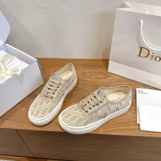 Dior حذاء رياضي بيج أبيض مونوغرام جاكارد كانفاس لايت توب لاس أب لايف ستايل