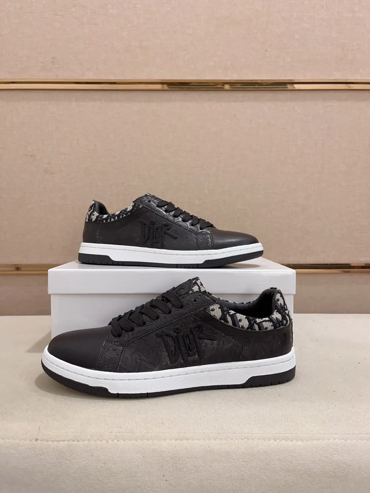 Dior Black White Embossed Logo Oblique Jacquard Heel Lifestyle Sneakers 7