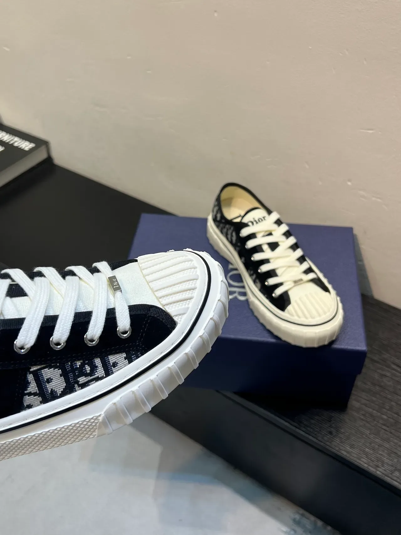 Dior Black White Oblique Monogram Canvas Ribbed Toe Cap Lifestyle Sneakers 8