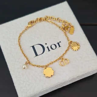 Dior 金白色链 Multi-Charm 手链