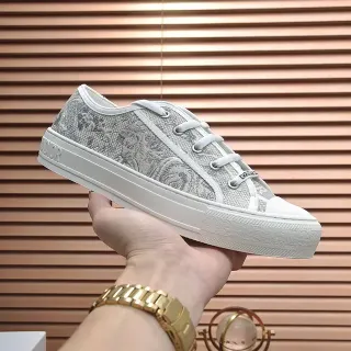 Dior 灰白提花图案鞋面平台鞋底生活方式运动鞋
