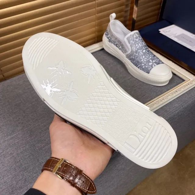 Dior ग्रे सफेद Slip-On पैटर्न टेक्सटाइल अपर कैनवास शूज 9