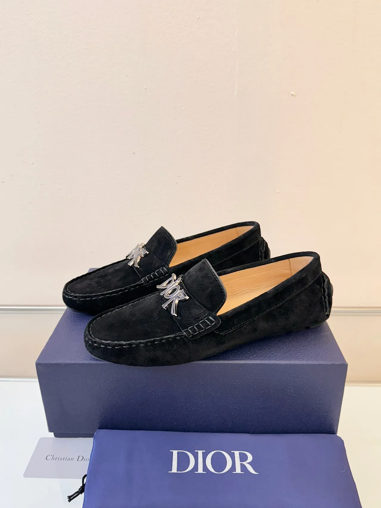Dior لوافر أسود فضي سويد بكل معدني لوافر 2