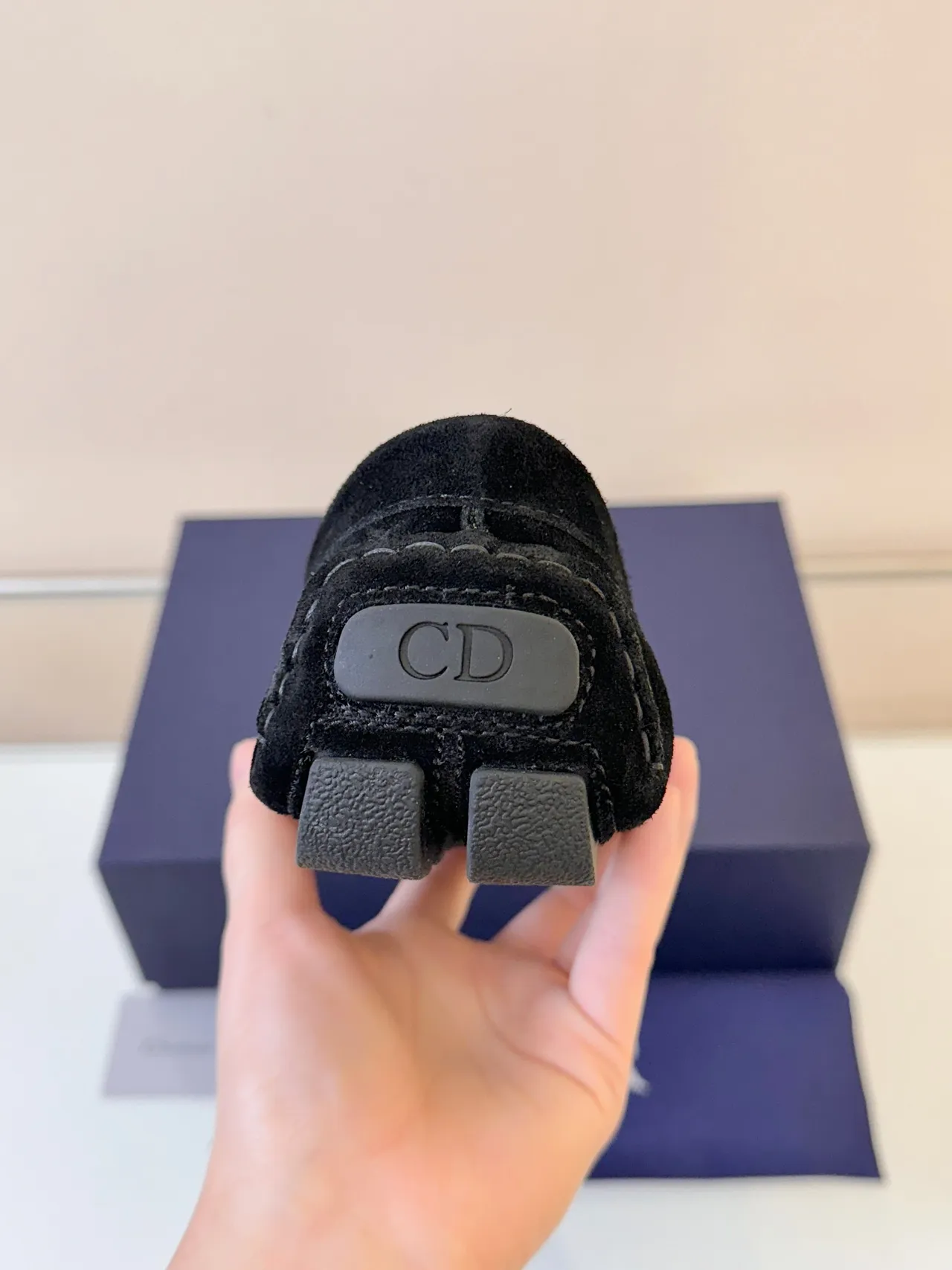Dior لوافر أسود فضي سويد بكل معدني لوافر 4