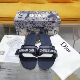 Dior نافي أبيض واسع ماركة حزام مستوية قاعدة مطاطية نعال