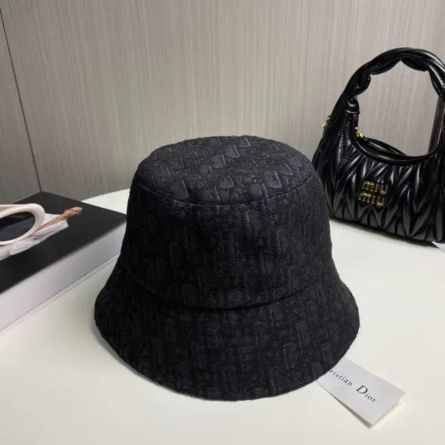 Dior Oblique Gorra Bucket Negro y Oro de Tela Jacquard Bordada con Logo 4