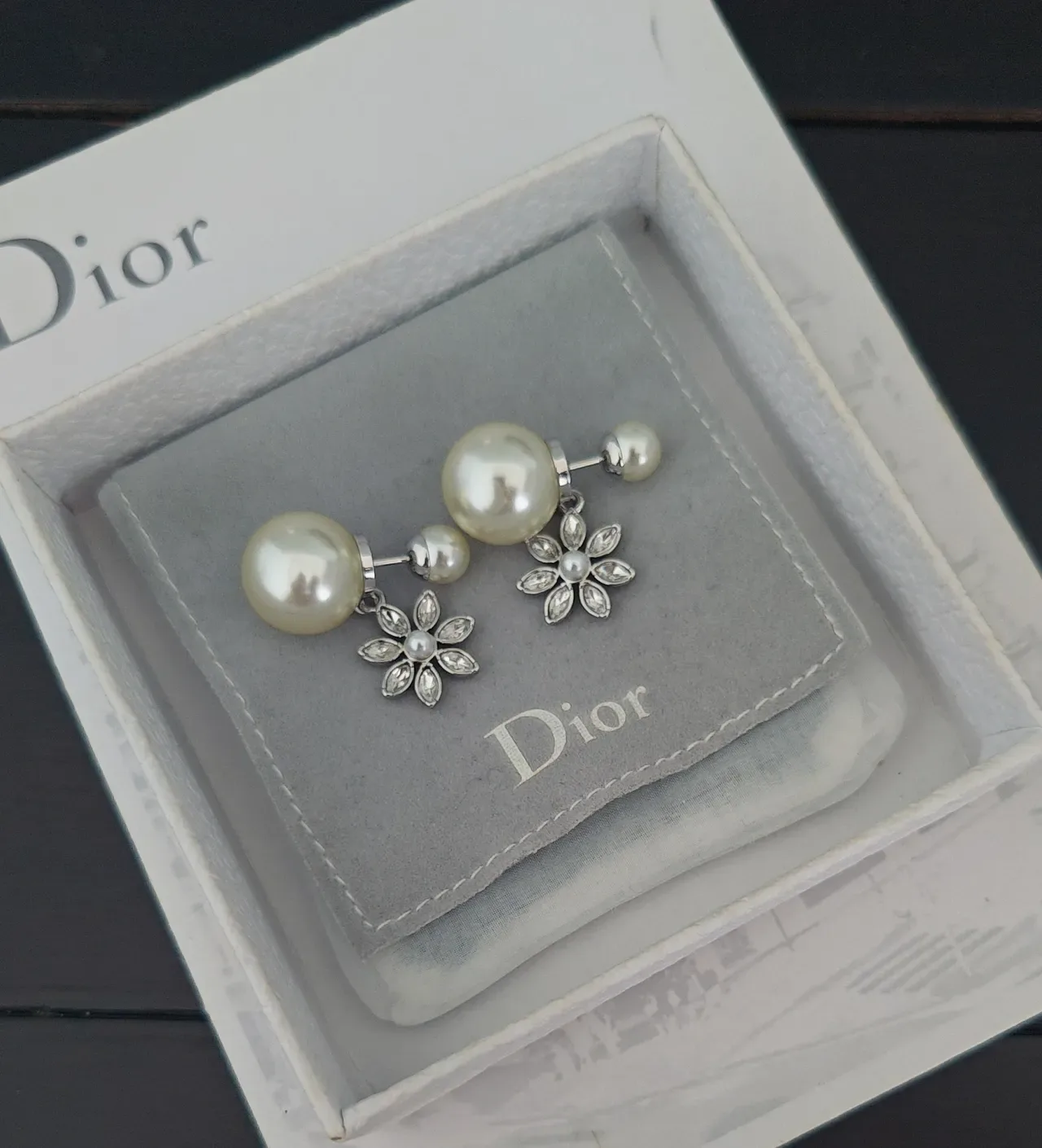 Dior Clous d'oreilles Perles et Cristal Floral Double Face 2