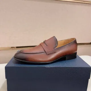 Dior 棕色皮革男士乐福鞋
