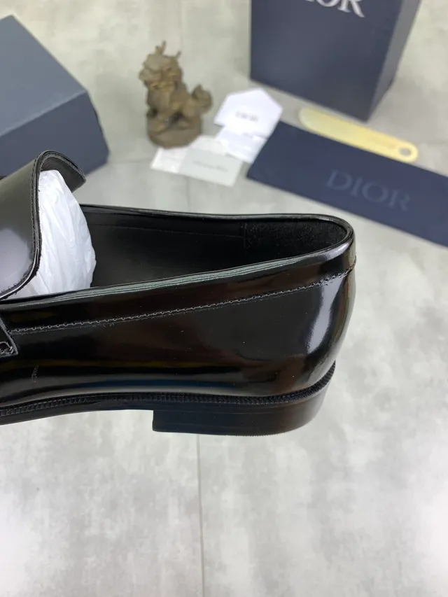 Dior Penny Loafer 光泽黑色漆皮 Loafer 3