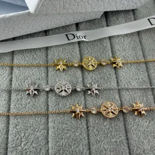 Dior Rose des Vents Star and Compass أساور كريستال