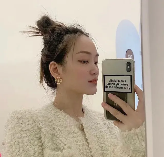 Dior 银金色 圆形 双环框架 互锁 CD Monogram 耳环 4