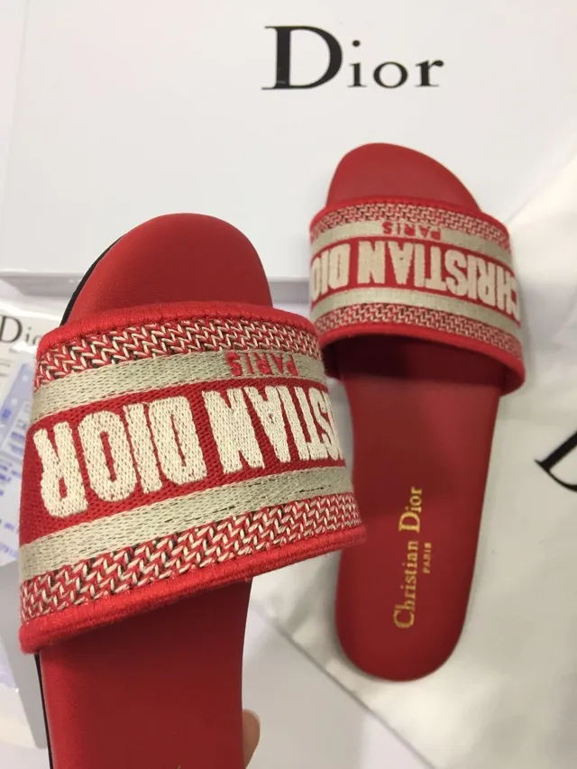 Dior Slide लाल तिरछी बुनी पट्टी चप्पल 2