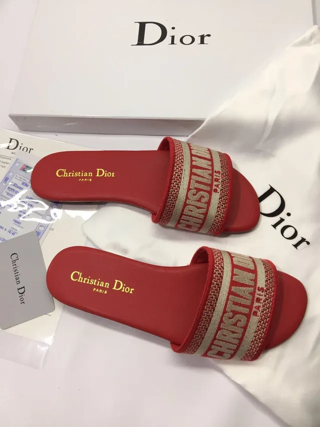 Dior Slide लाल तिरछी बुनी पट्टी चप्पल 3