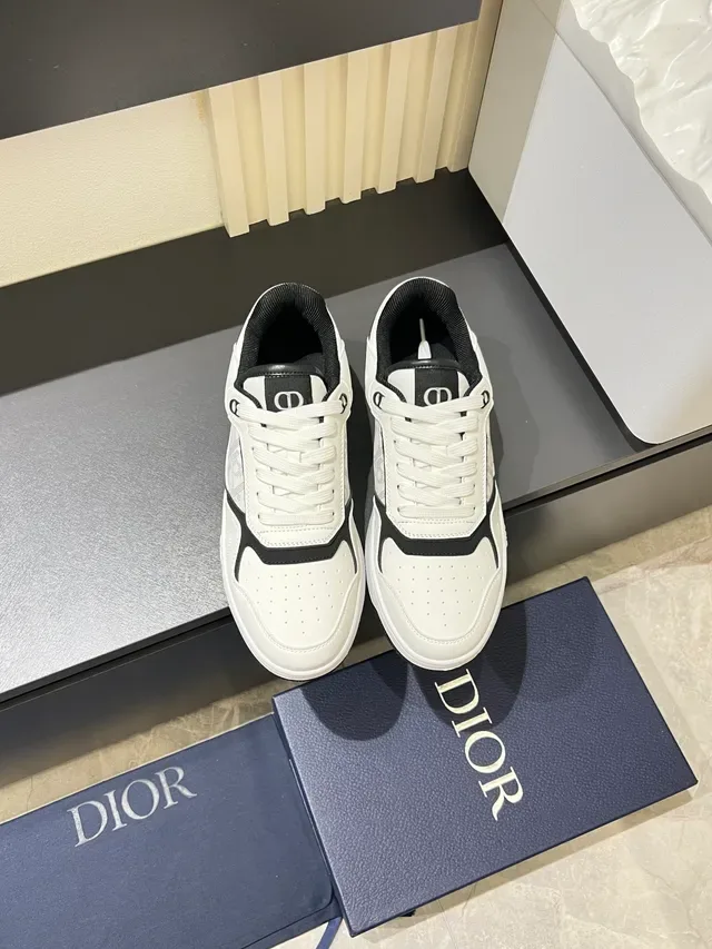 Dior সাদা কালো লো-টপ মোনোগ্রামড সাইড প্যানেল লাইফস্টাইল স্নিকার্স 5
