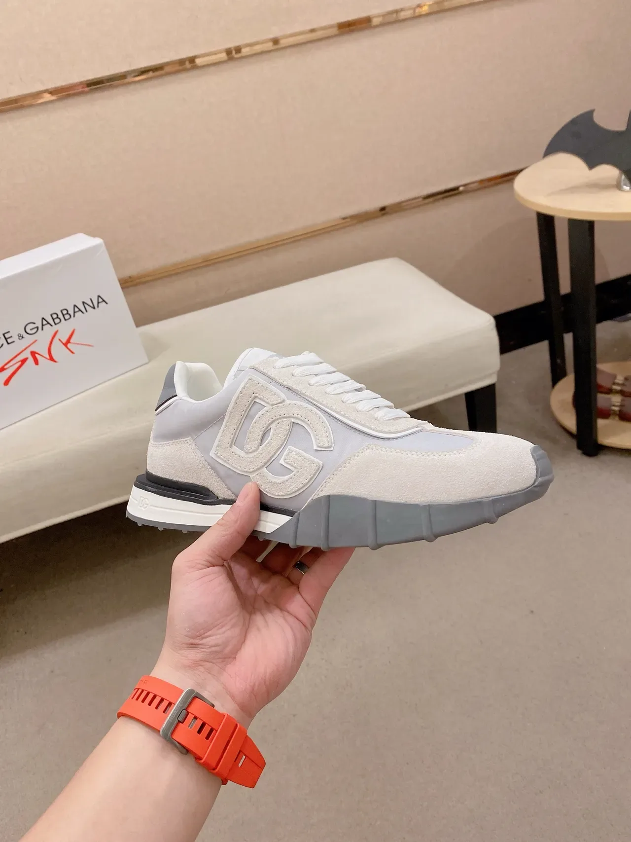 Dolce & Gabbana B27 Cinza e Off-White Tênis Lifestyle 5