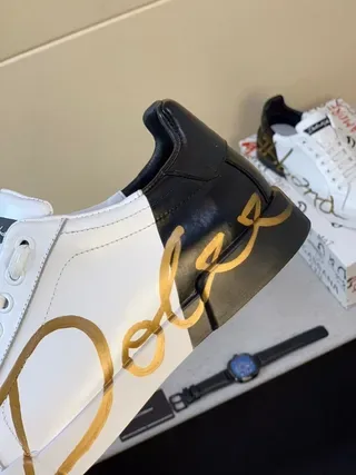 Dolce & Gabbana Portofino 白色黑色皮革鞋面 金色脚本标志 生活方式运动鞋 6