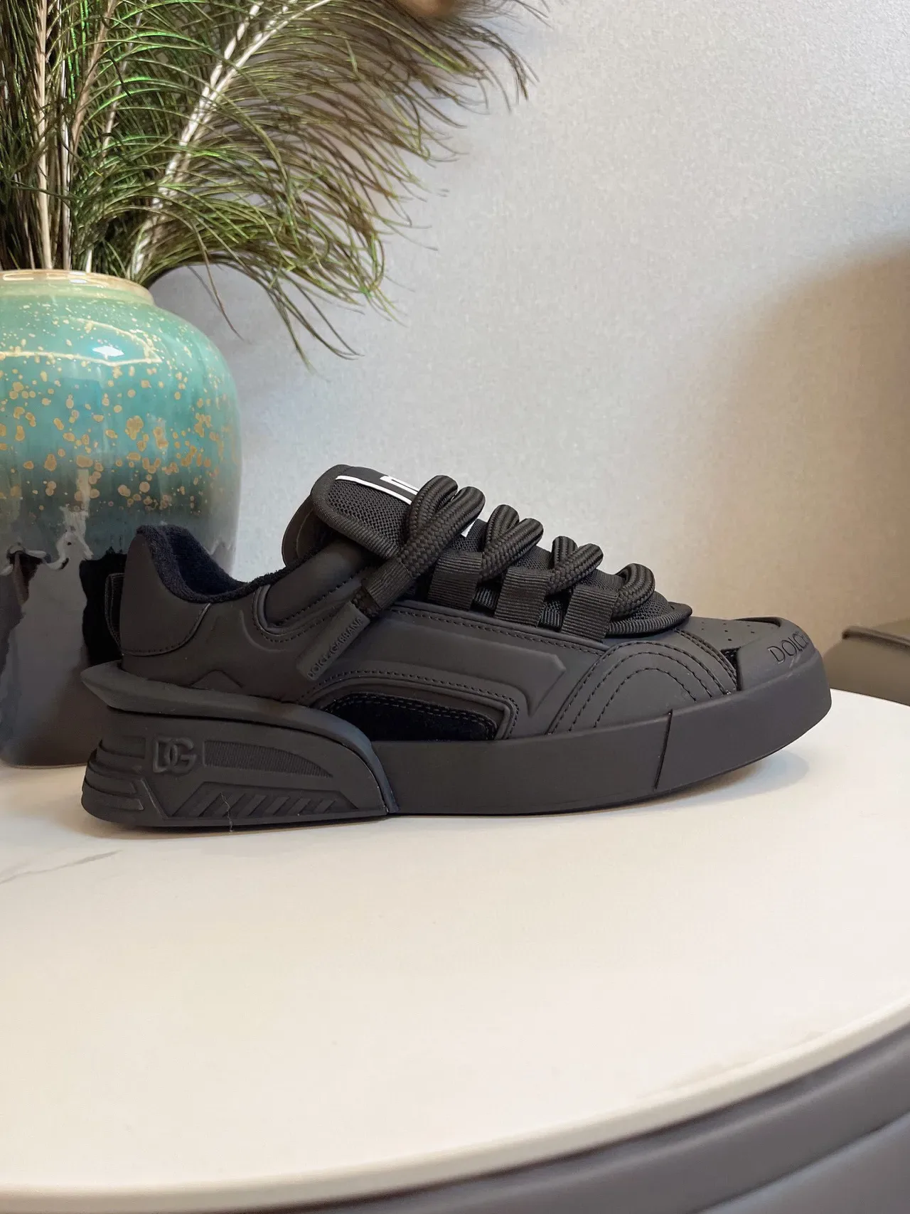 Dolce & Gabbana Tênis Chunky Sola Esculpida Preto Branco Monocromas 2