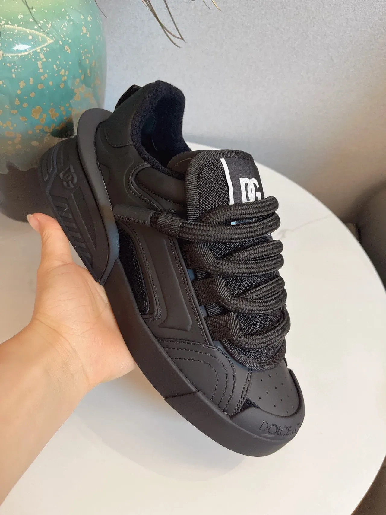 Dolce & Gabbana Tênis Chunky Sola Esculpida Preto Branco Monocromas 3
