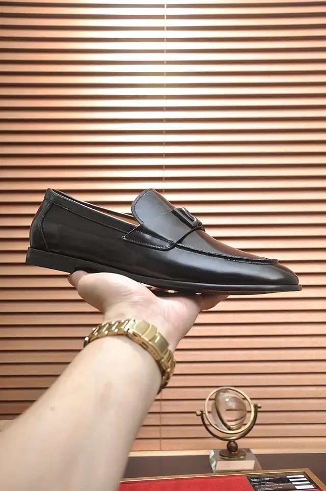 Dolce & Gabbana Portofino কালো বাদামি পেটেন্ট চামড়া DG লোগো বাকল মকাসিন 4