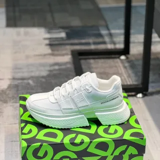 Dolce & Gabbana Tênis chunky de couro branco e verde com parte superior em couro embossado placa D&G
