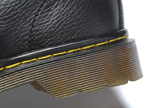 Dr. Martens 1460 Bottine Martin Cuir Granulé Marron 4