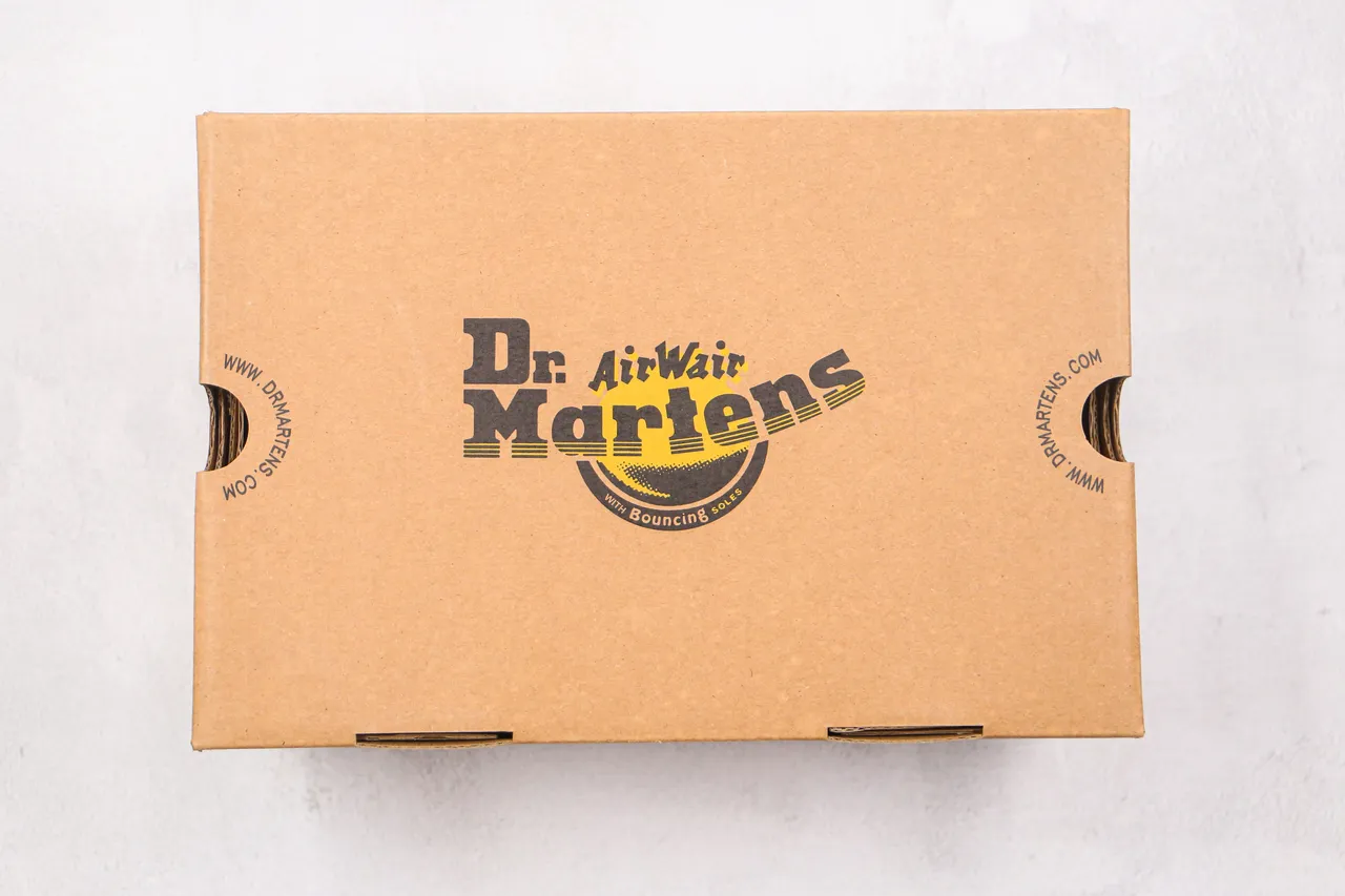 Dr. Martens 1461 Black Yellow Smooth Leather Welt Stitching Oxford Shoes 9