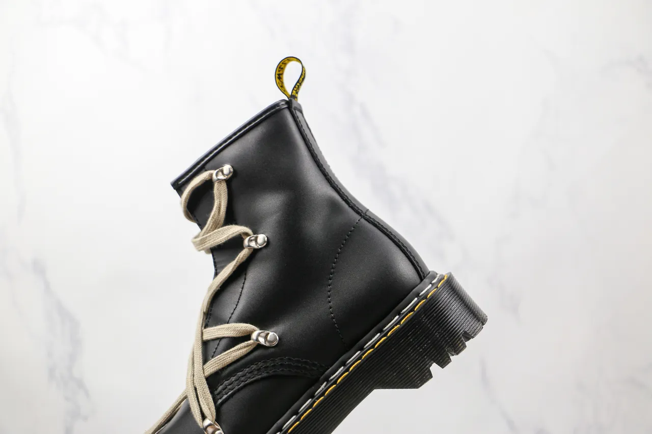 Dr. Martens কালো বেইজ স্মুথ লেদার লেস মার্টিন বুটস 3