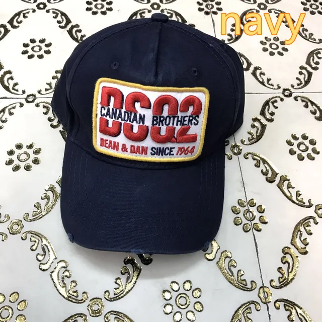 DSQUARED2 Canadian Brothers 标志补丁 橄榄绿棒球帽 2